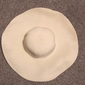 Justin & Taylor Cream Hat